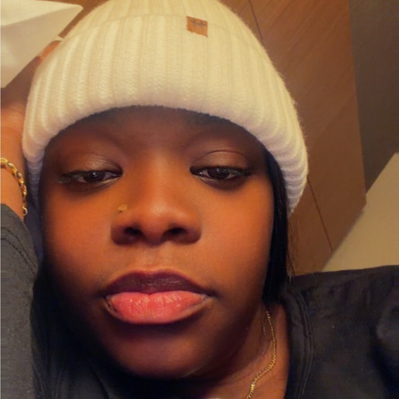 miahwhoelse